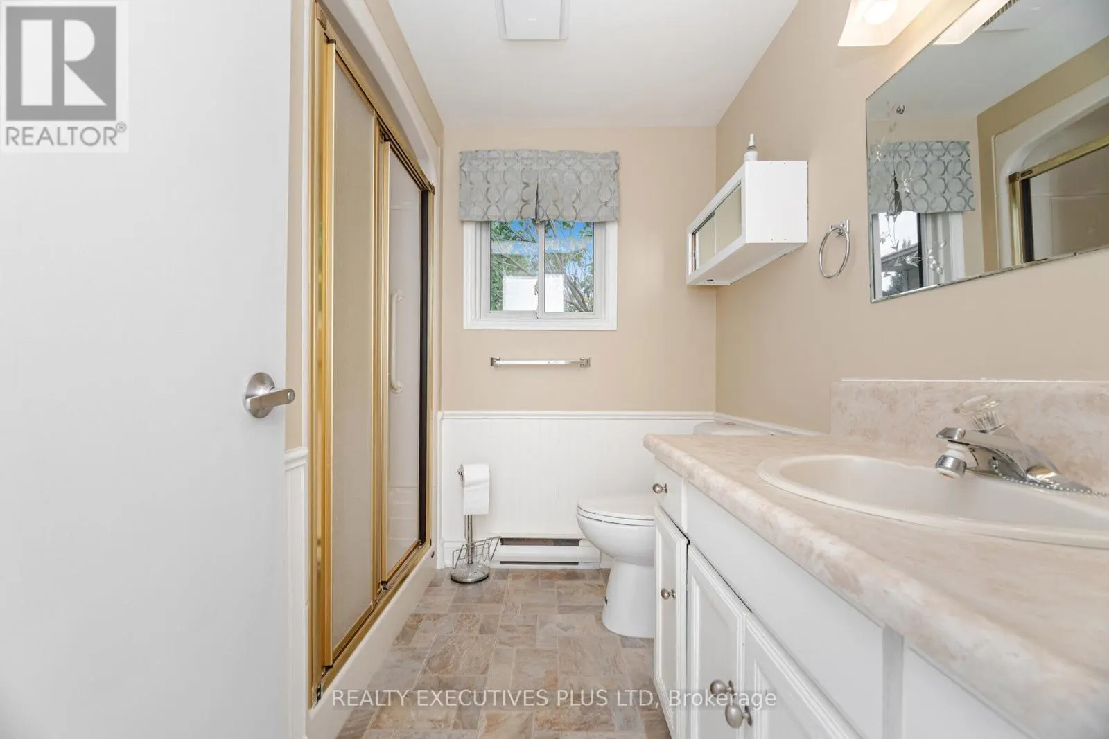 112 TECUMSETH PINES DRIVE