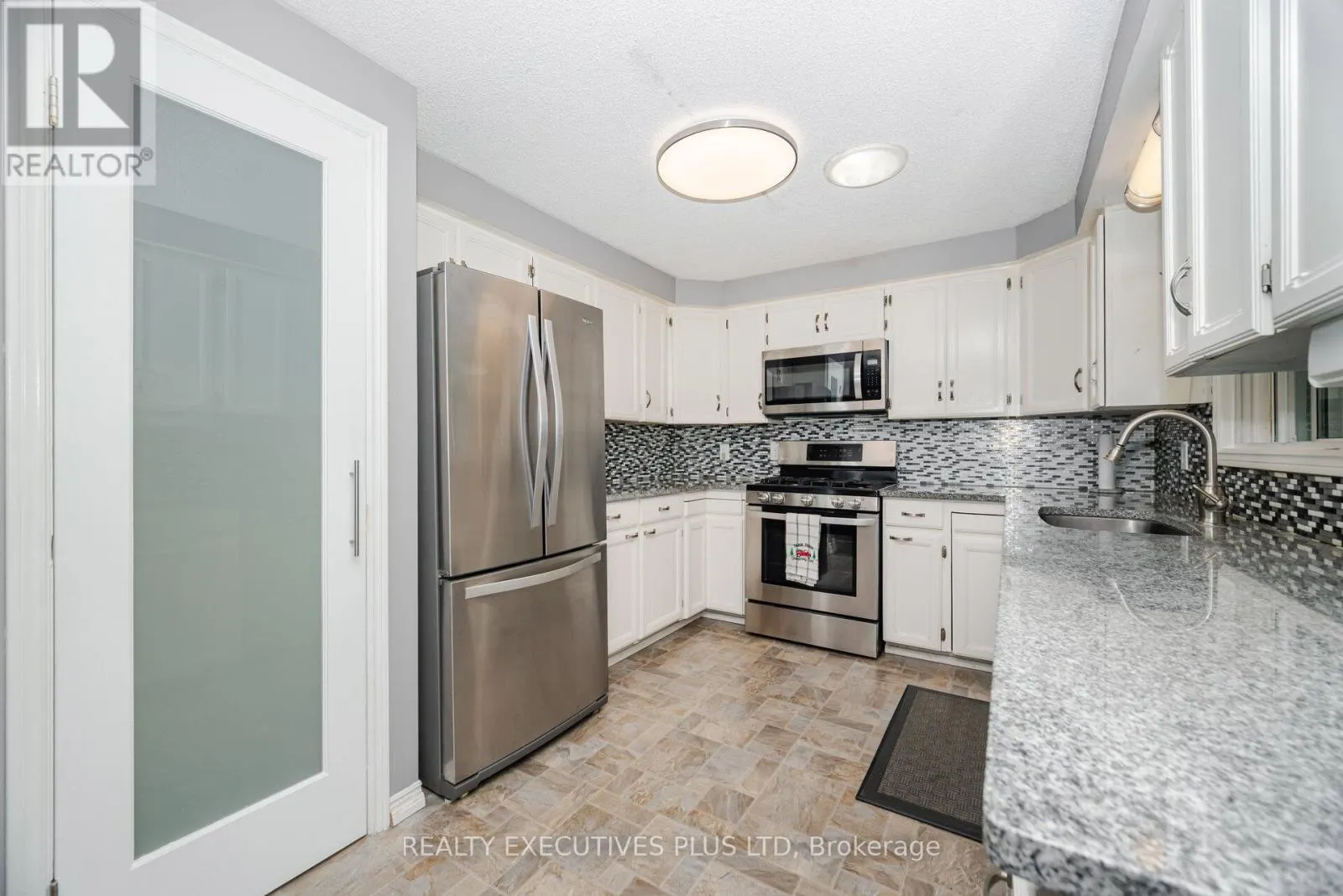 112 TECUMSETH PINES DRIVE