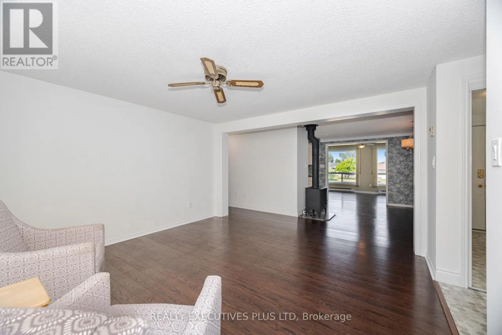 112 TECUMSETH PINES DRIVE