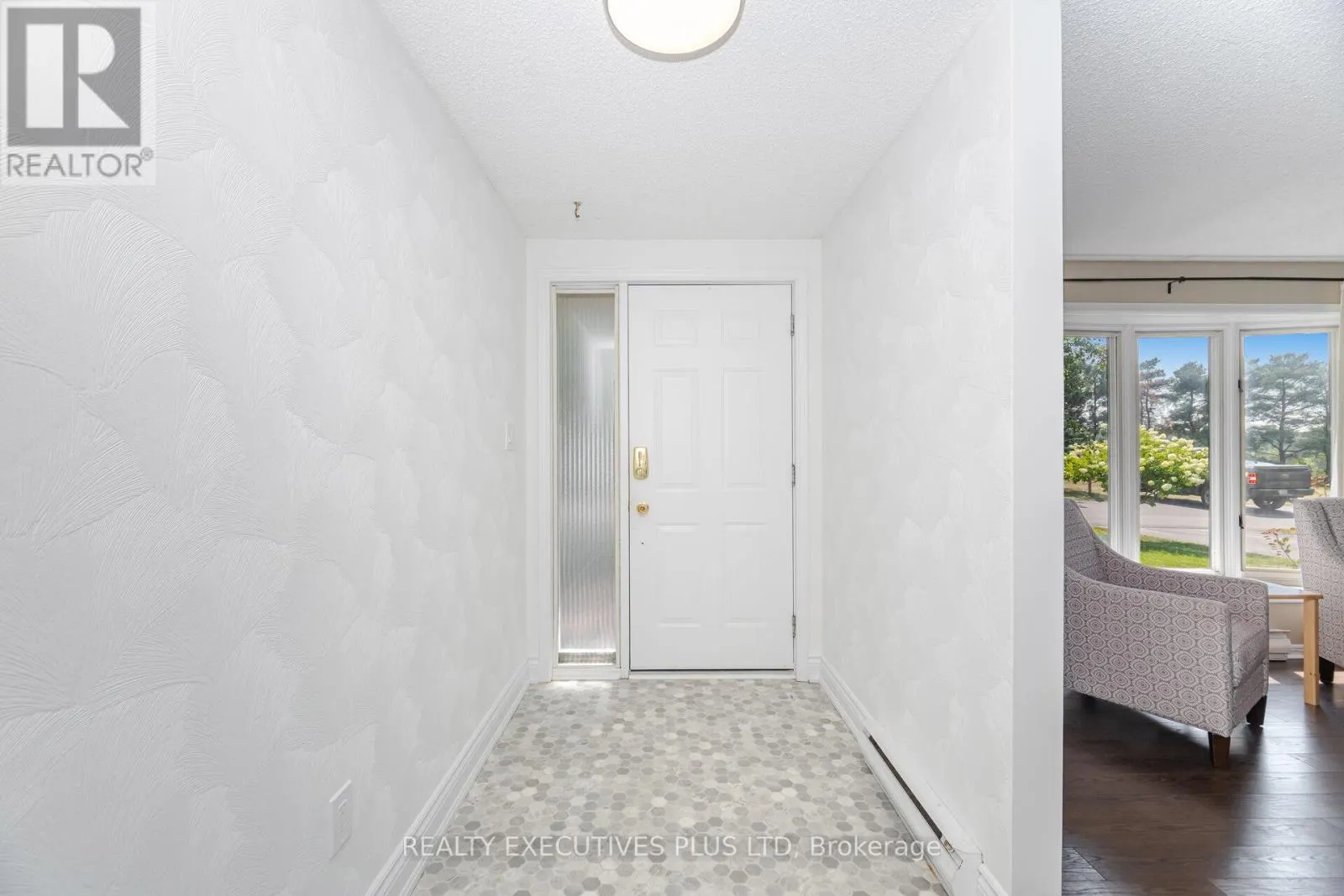 112 TECUMSETH PINES DRIVE