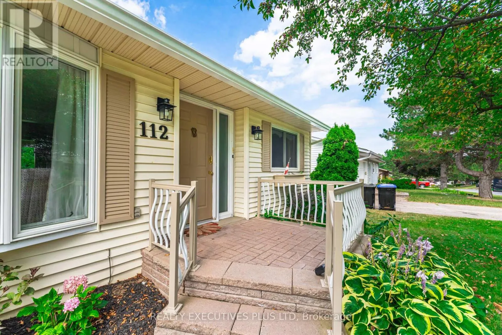 112 TECUMSETH PINES DRIVE