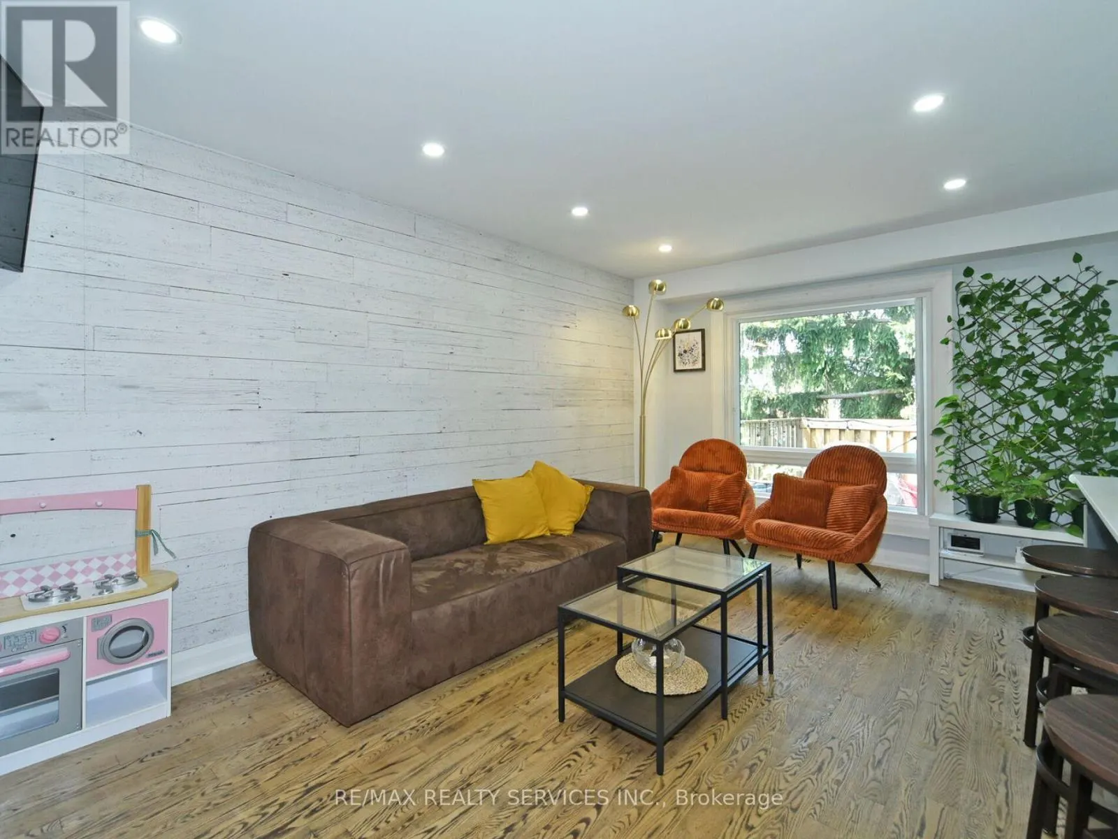 80 - 46 LINDISFARNE WAY E