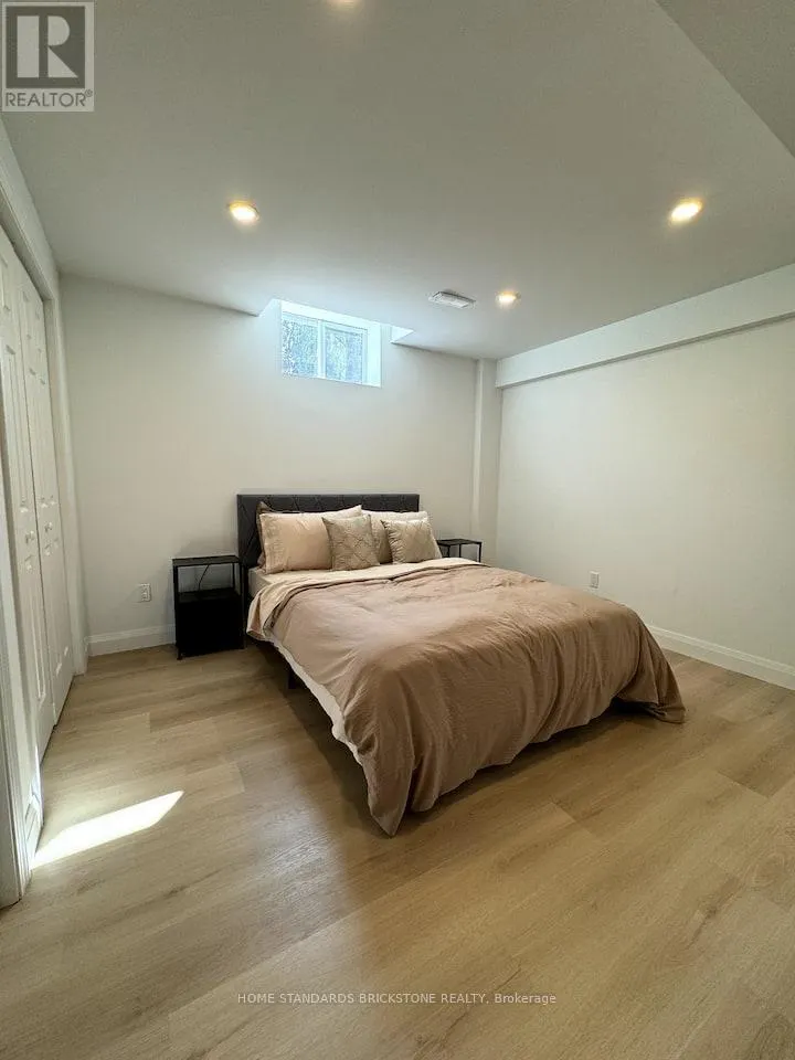 LOWER LEVEL - 293 NARINIA CRESCENT