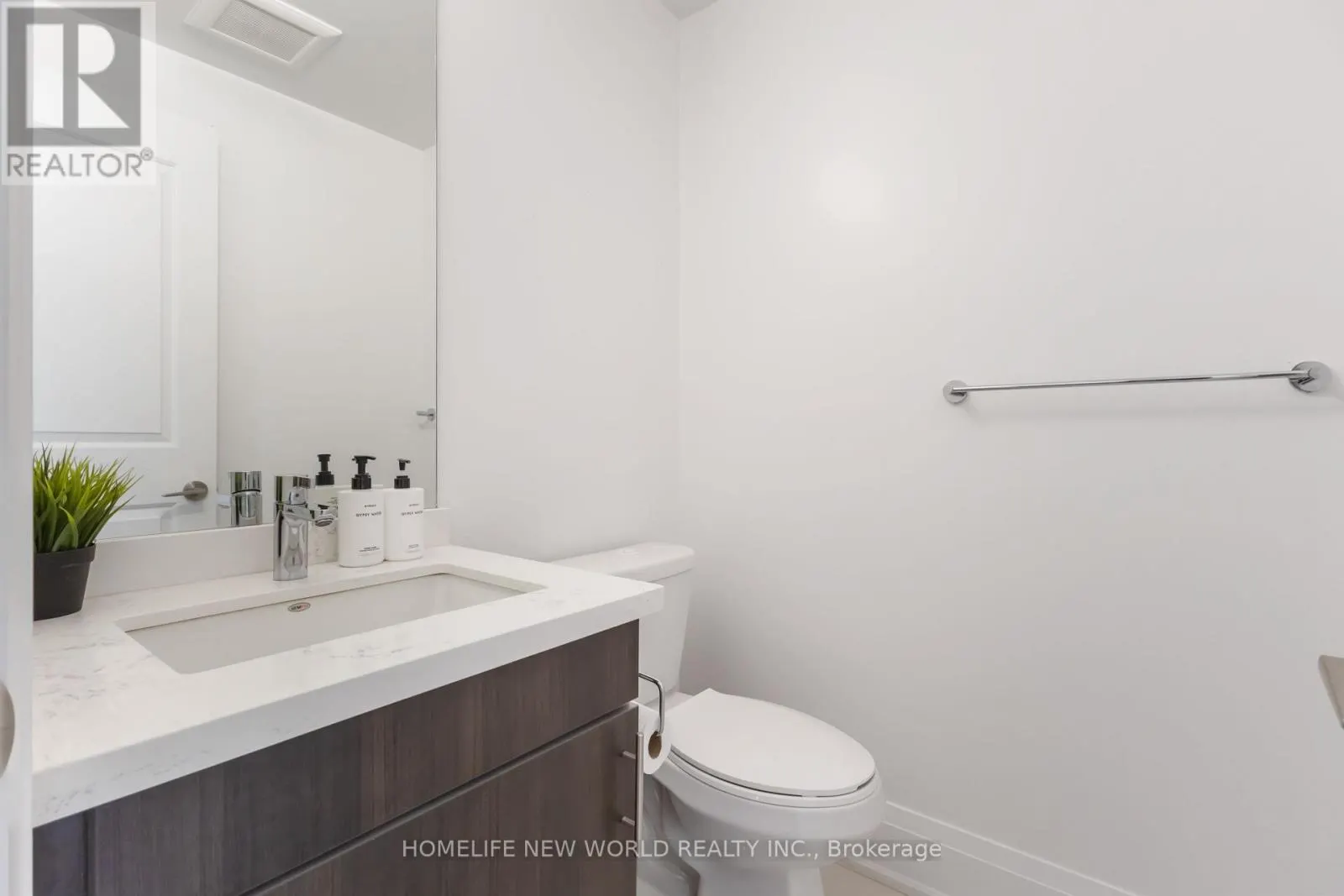 22 AMERICAN ELM WAY