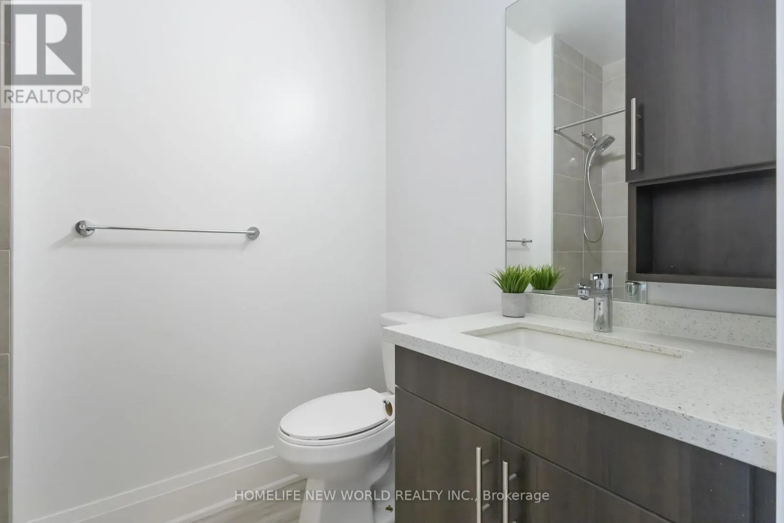 22 AMERICAN ELM WAY