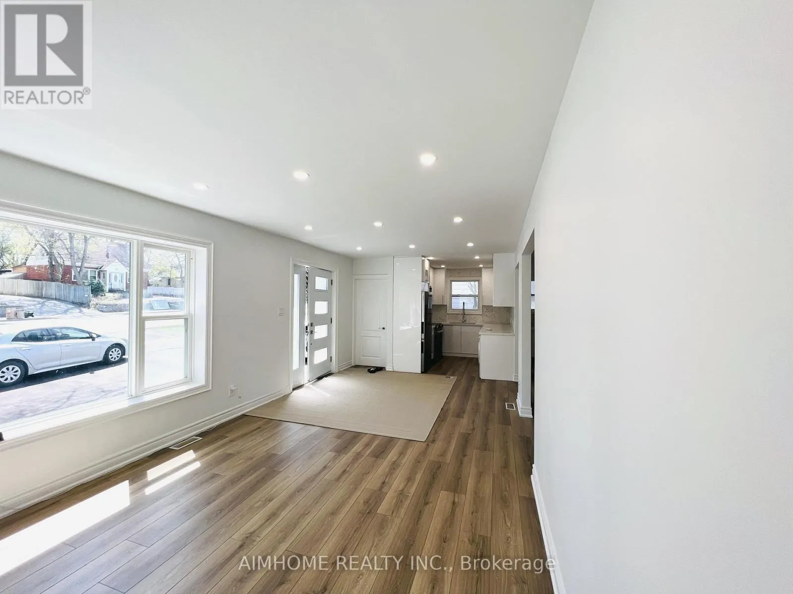 (MAIN) - 108 STEELES AVENUE E