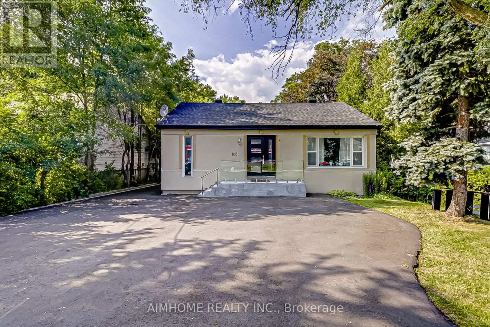 (MAIN) - 108 STEELES AVENUE E