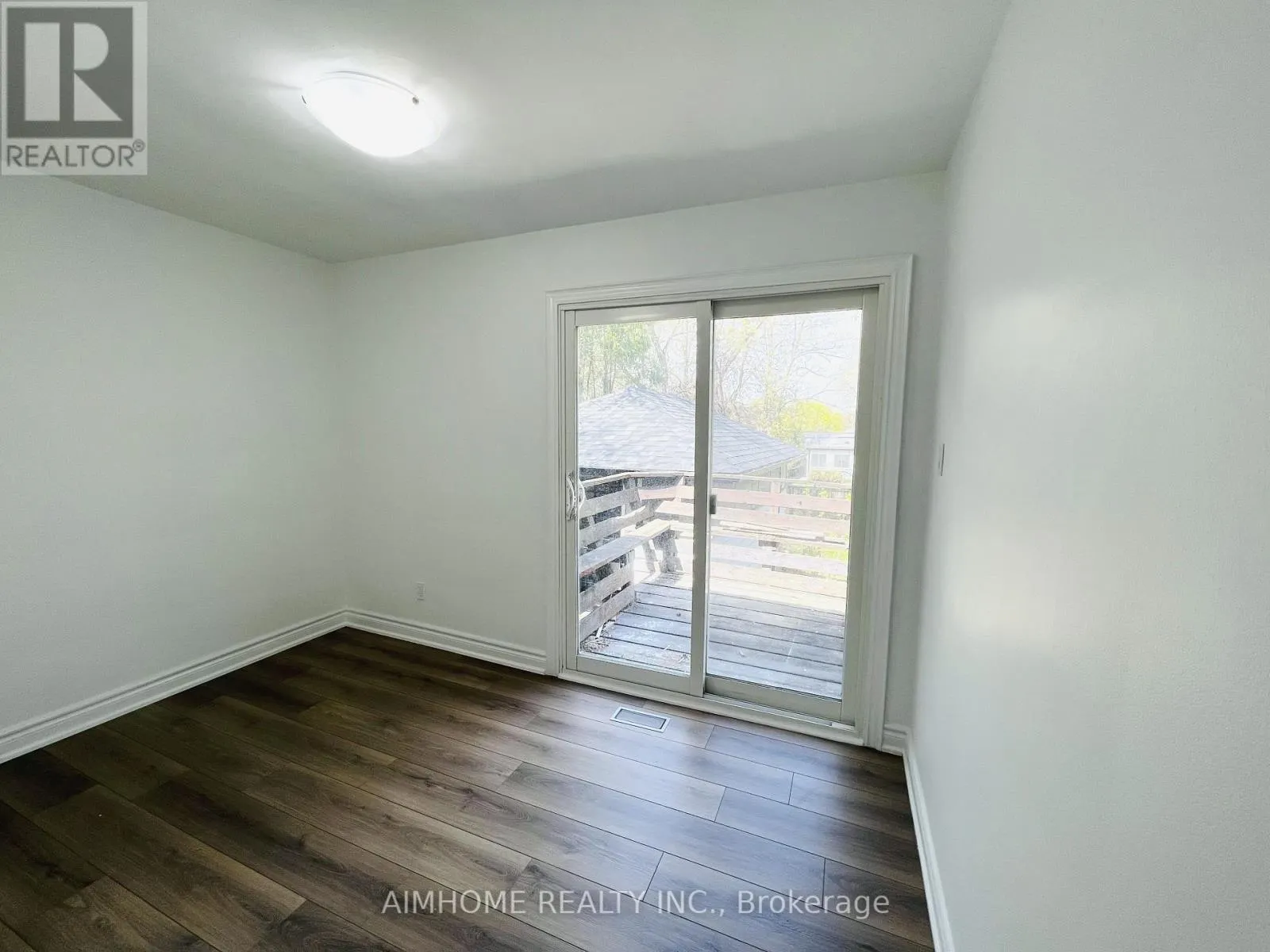 (MAIN) - 108 STEELES AVENUE E