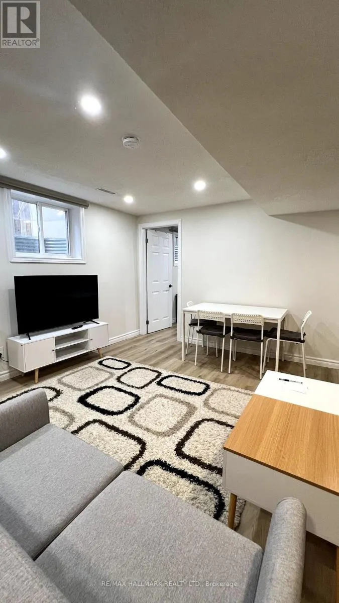 BASEMENT UNIT#2 - 37 CRYSTAL DRIVE