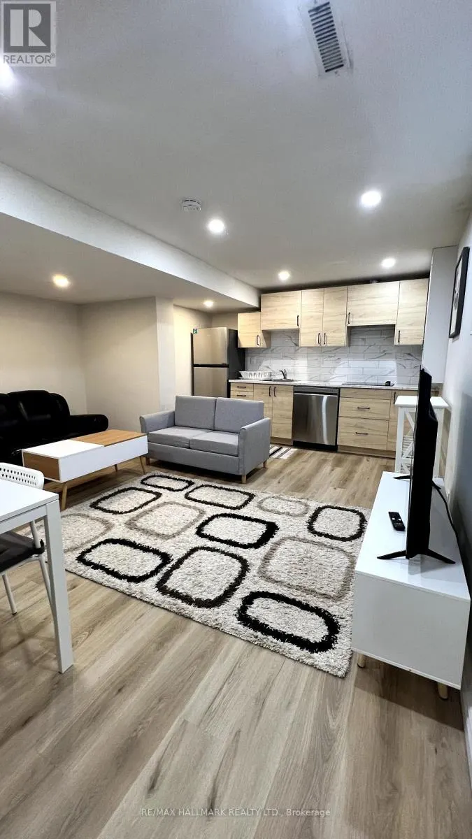 BASEMENT UNIT#2 - 37 CRYSTAL DRIVE