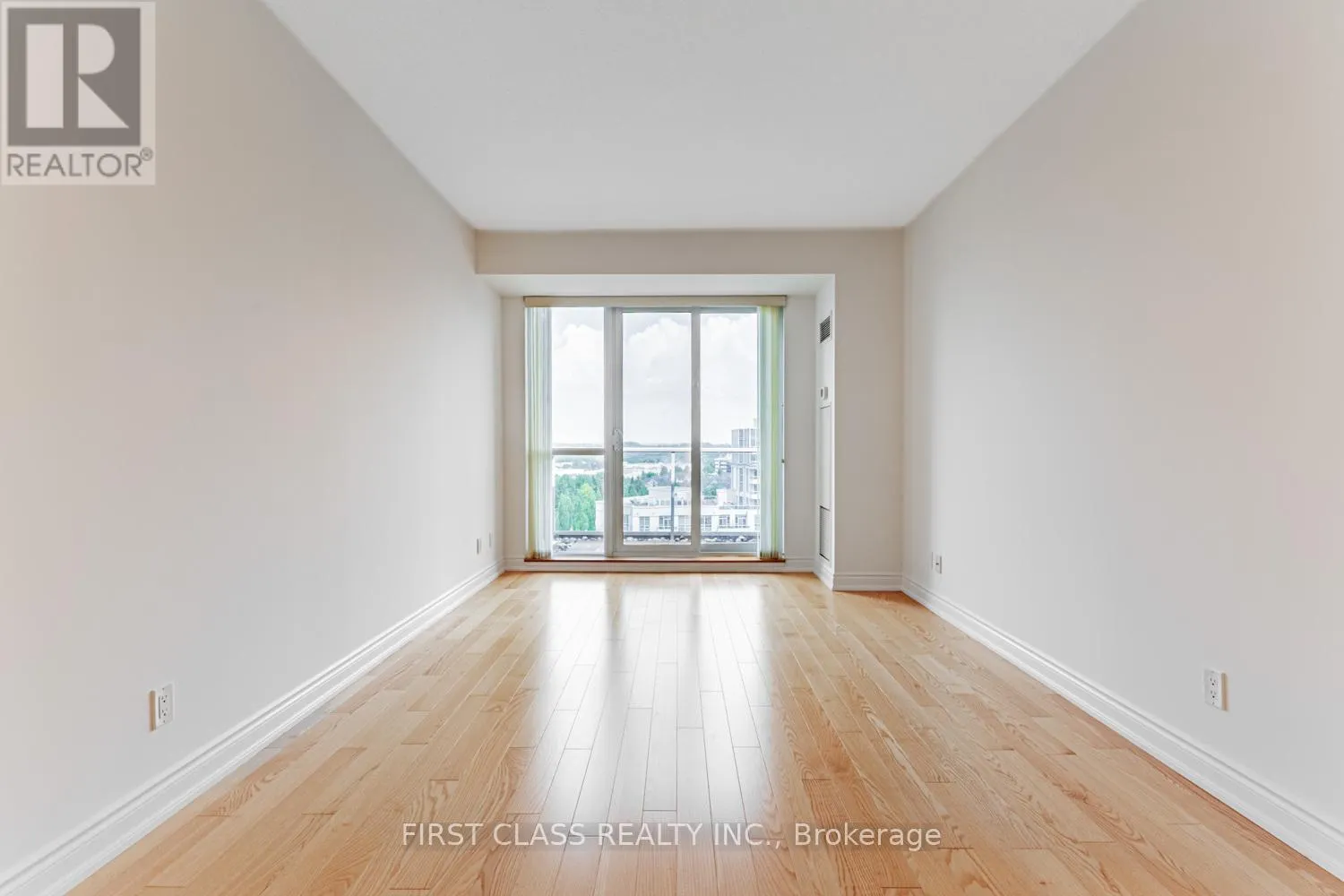 1685 - 23 COX BOULEVARD