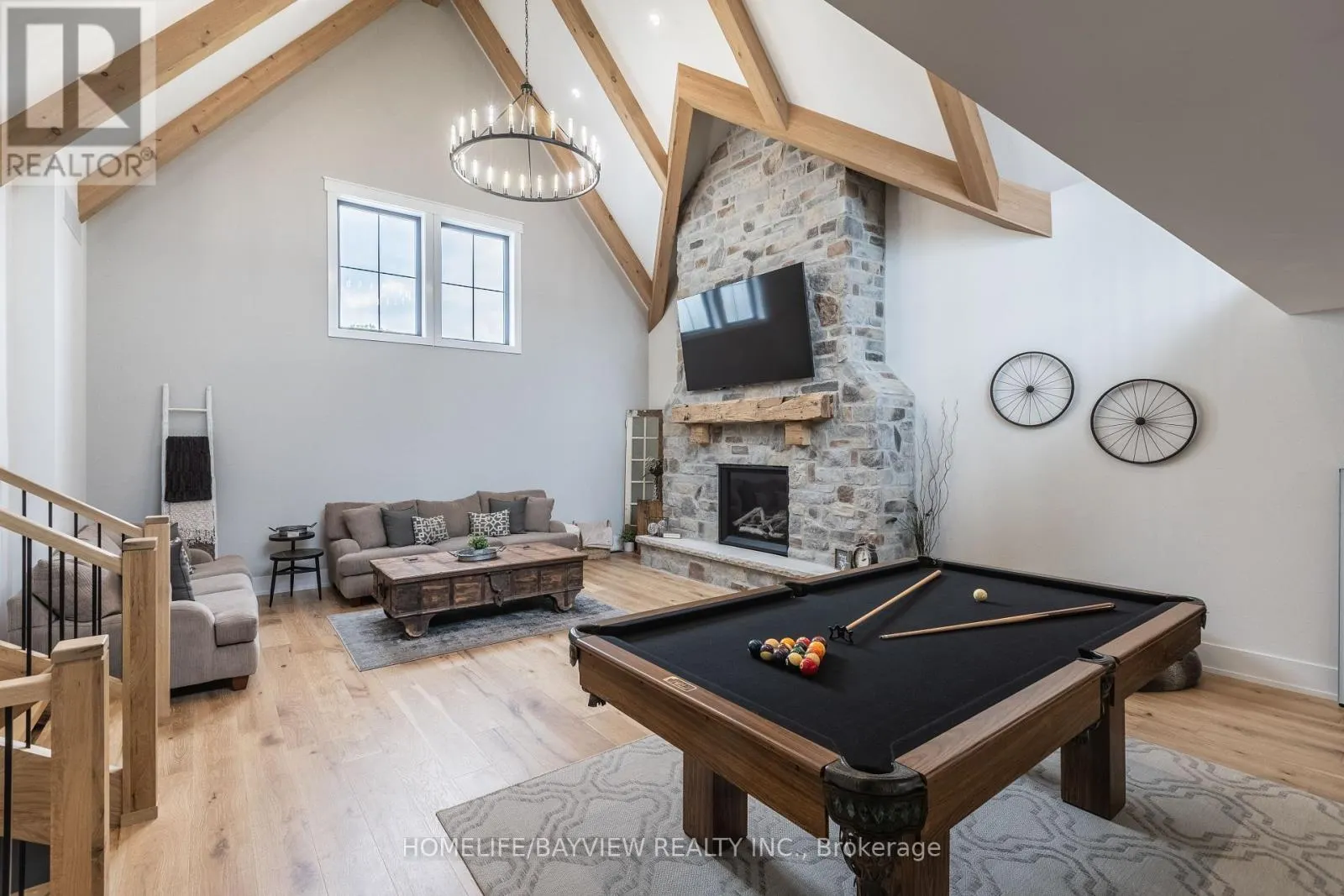 17 JASMINE CRESCENT
