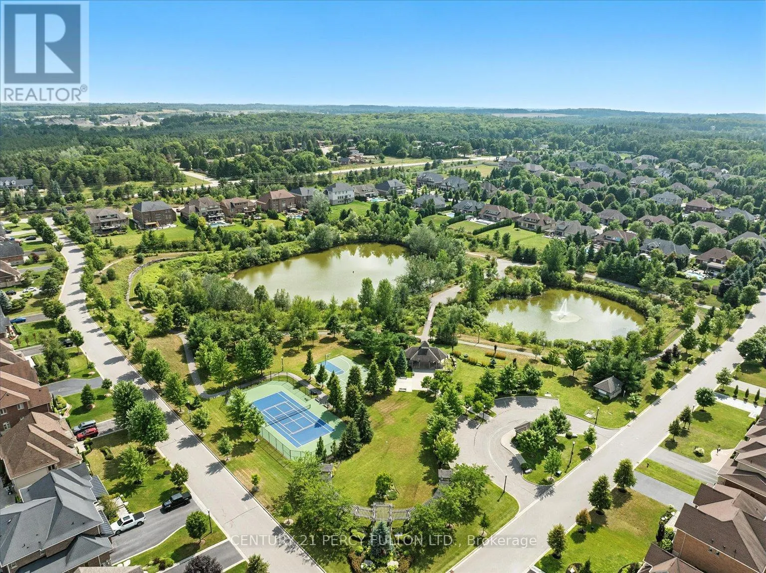 13 COUNTRY CLUB CRESCENT
