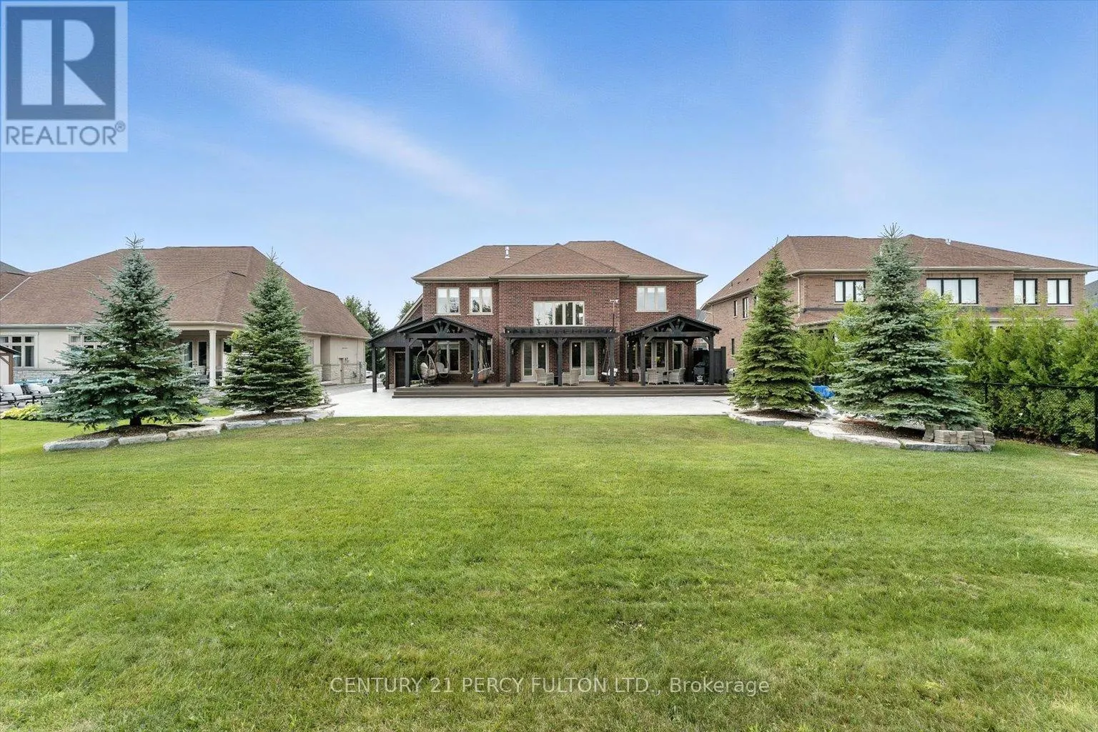 13 COUNTRY CLUB CRESCENT
