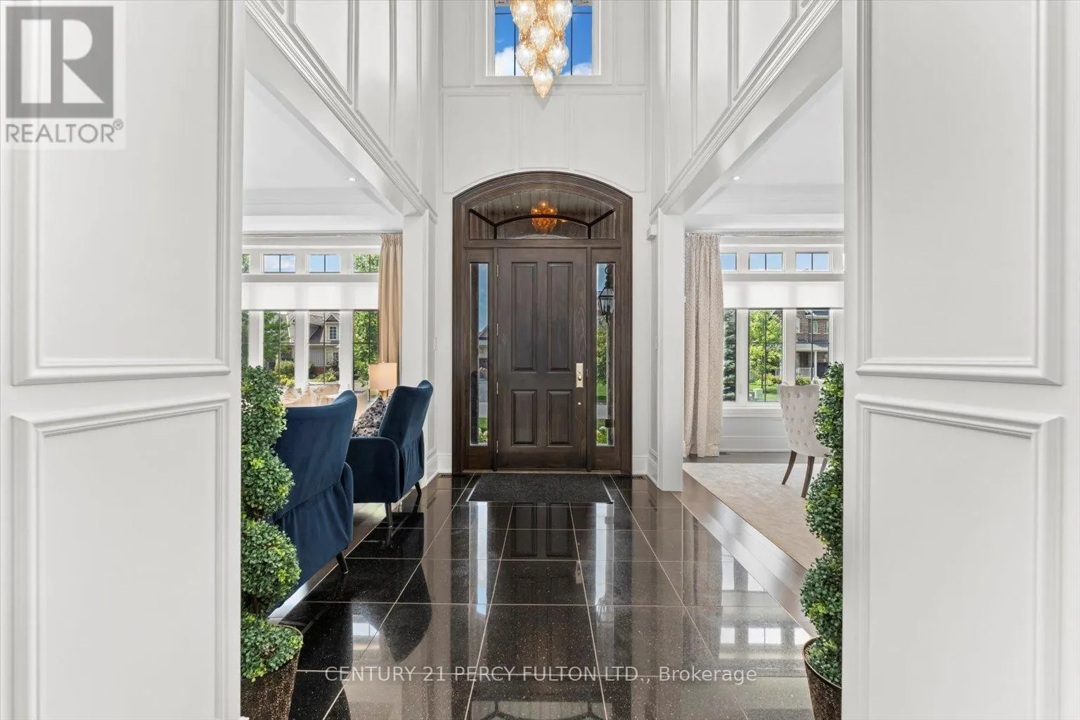 13 COUNTRY CLUB CRESCENT