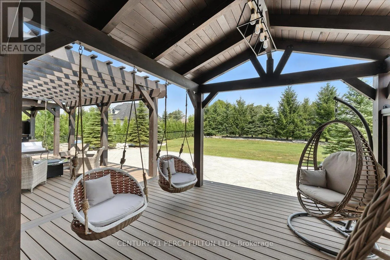13 COUNTRY CLUB CRESCENT