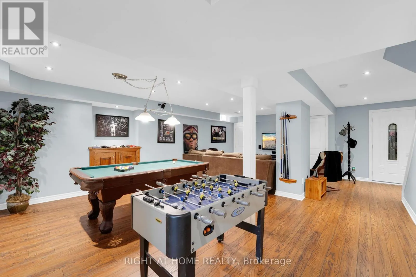 304 RHODES CIRCLE