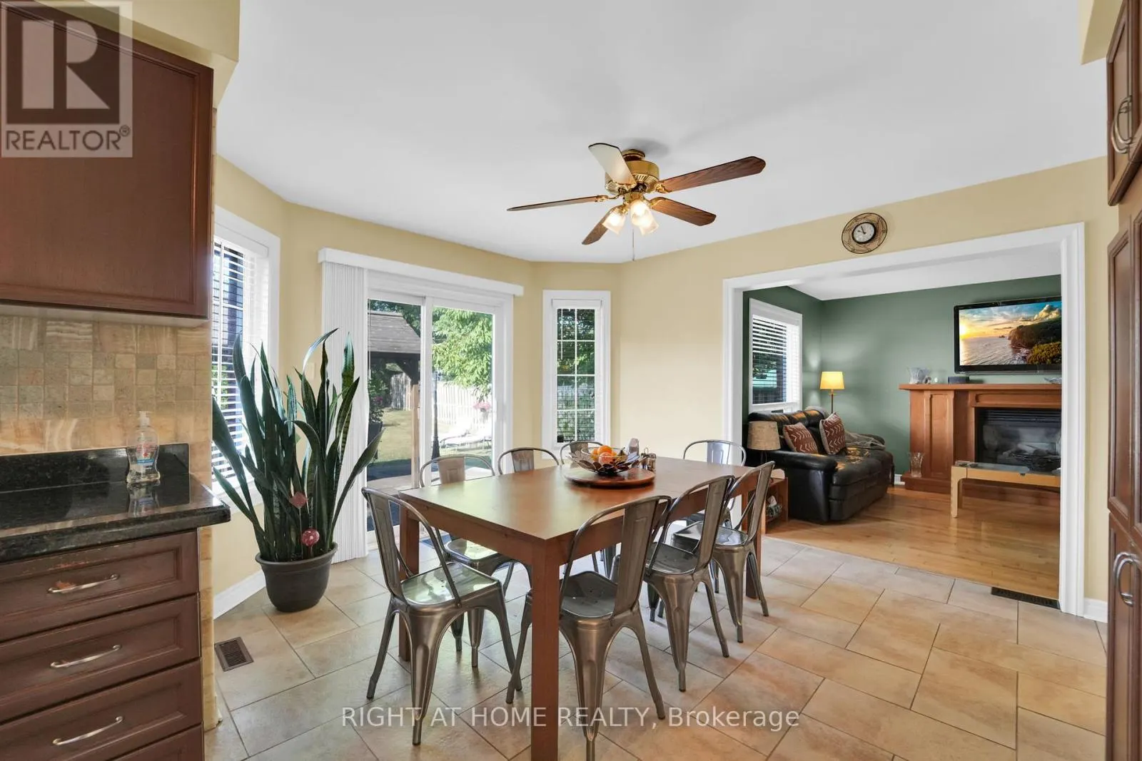 304 RHODES CIRCLE