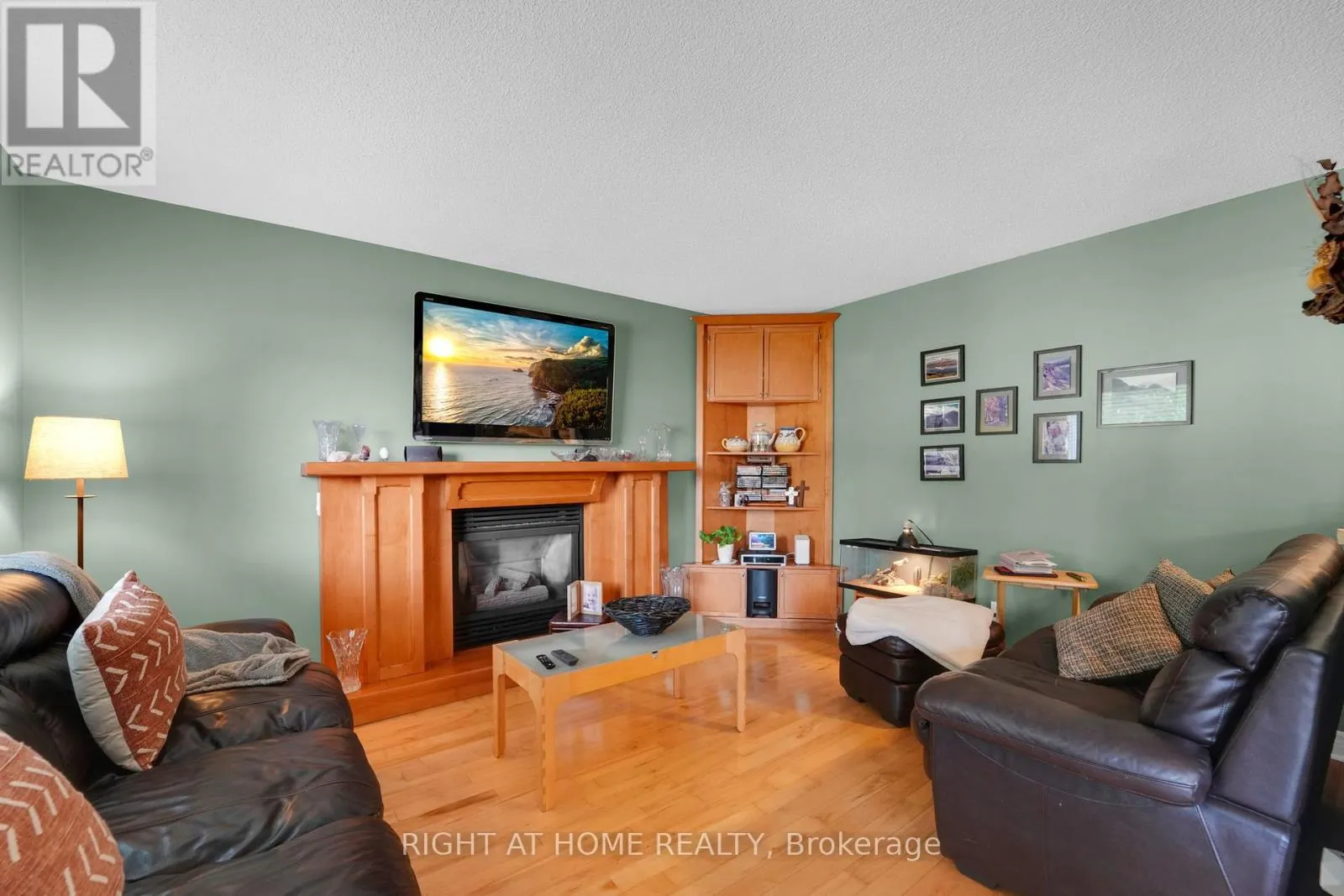 304 RHODES CIRCLE
