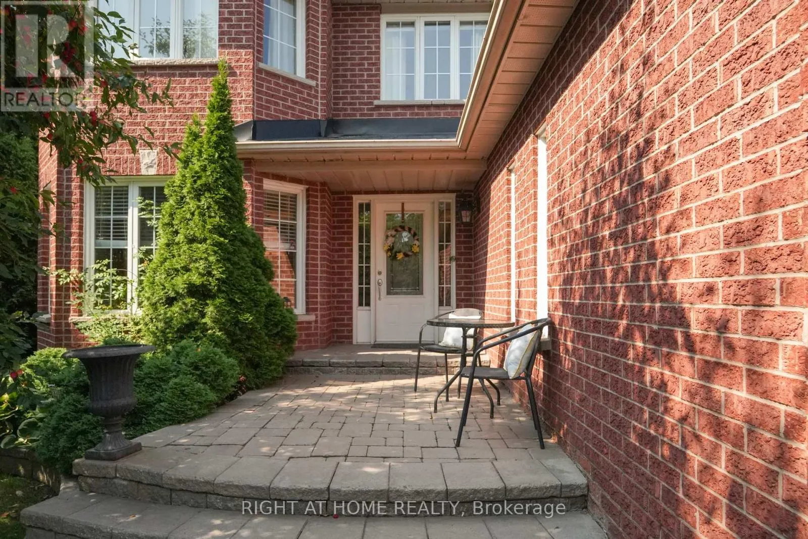 304 RHODES CIRCLE