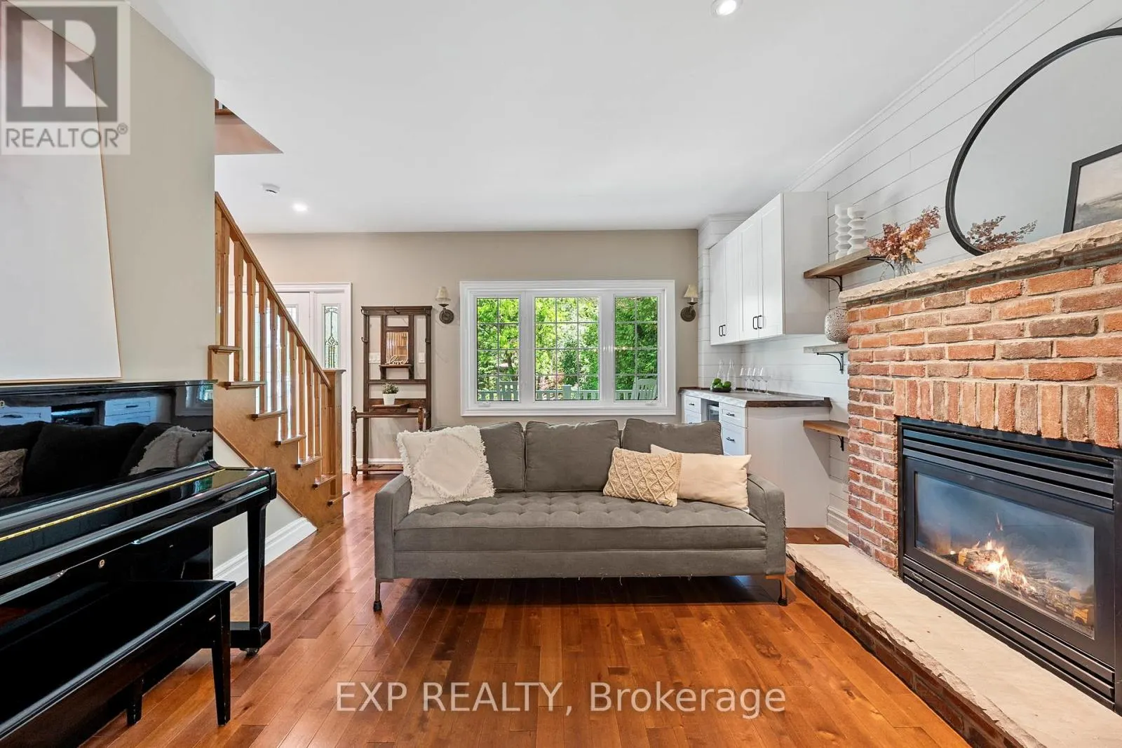6 GOOSEBERRY LANE
