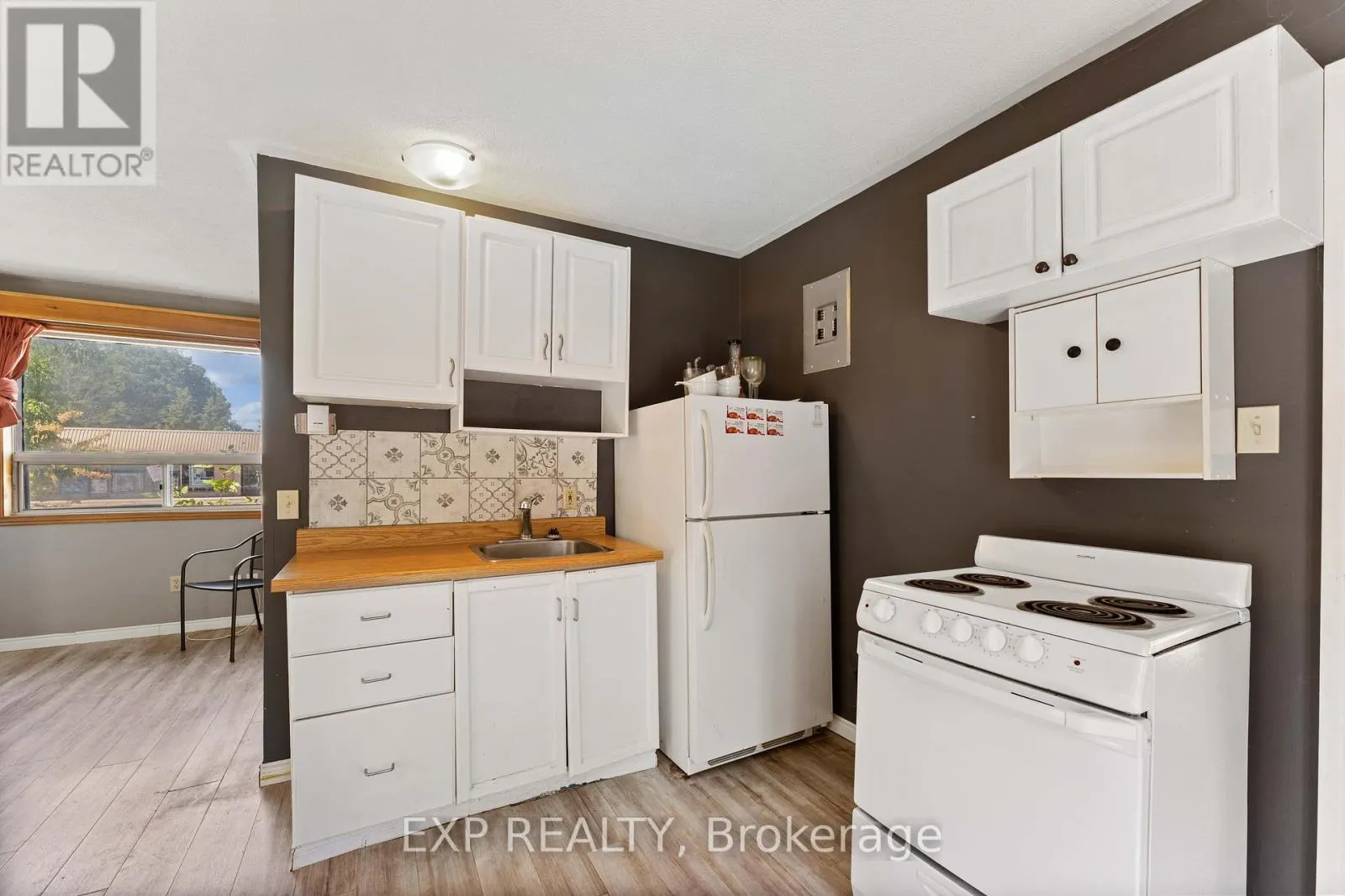 21082 DALTON ROAD