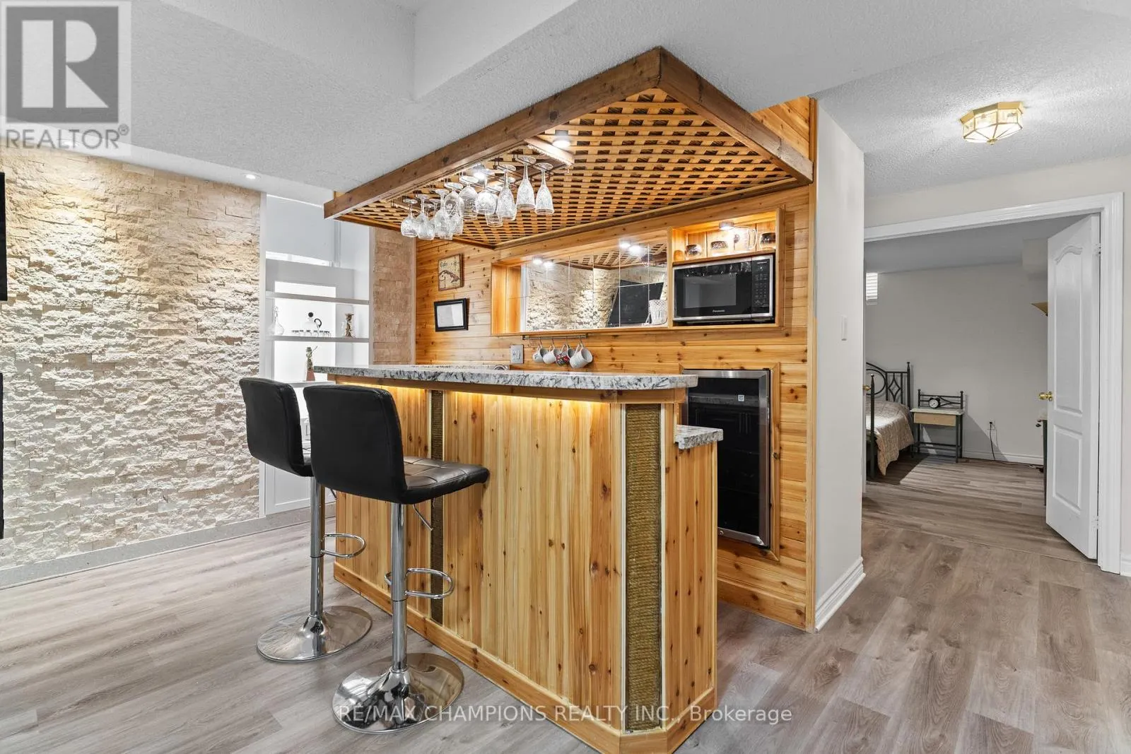 96 WARDLAW PLACE