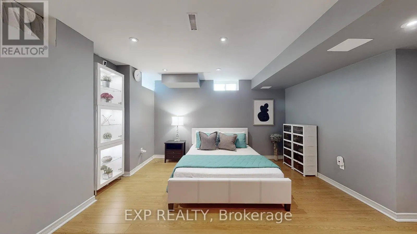 23 HARRY SWINGLER DRIVE