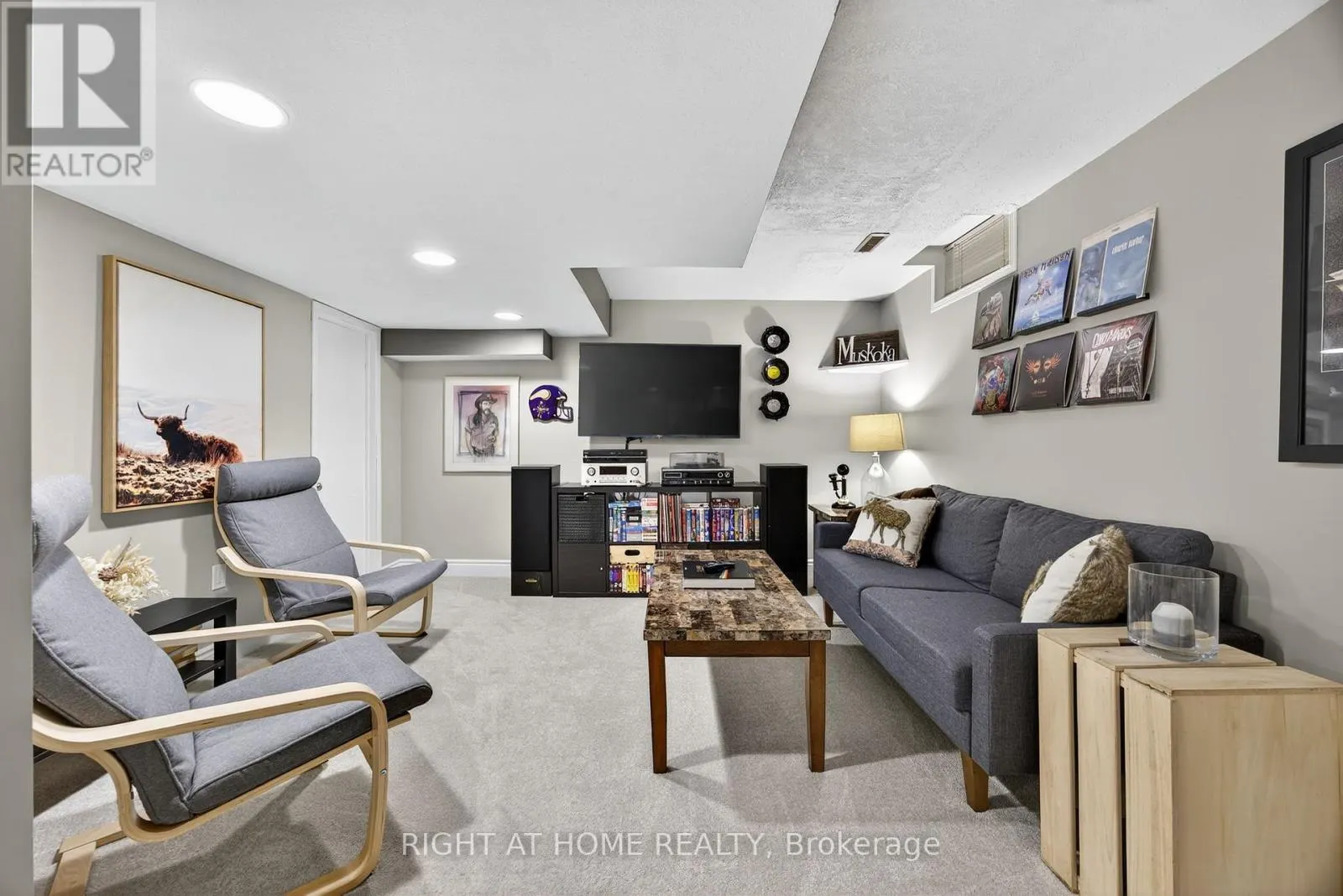 1012 LINDEN STREET