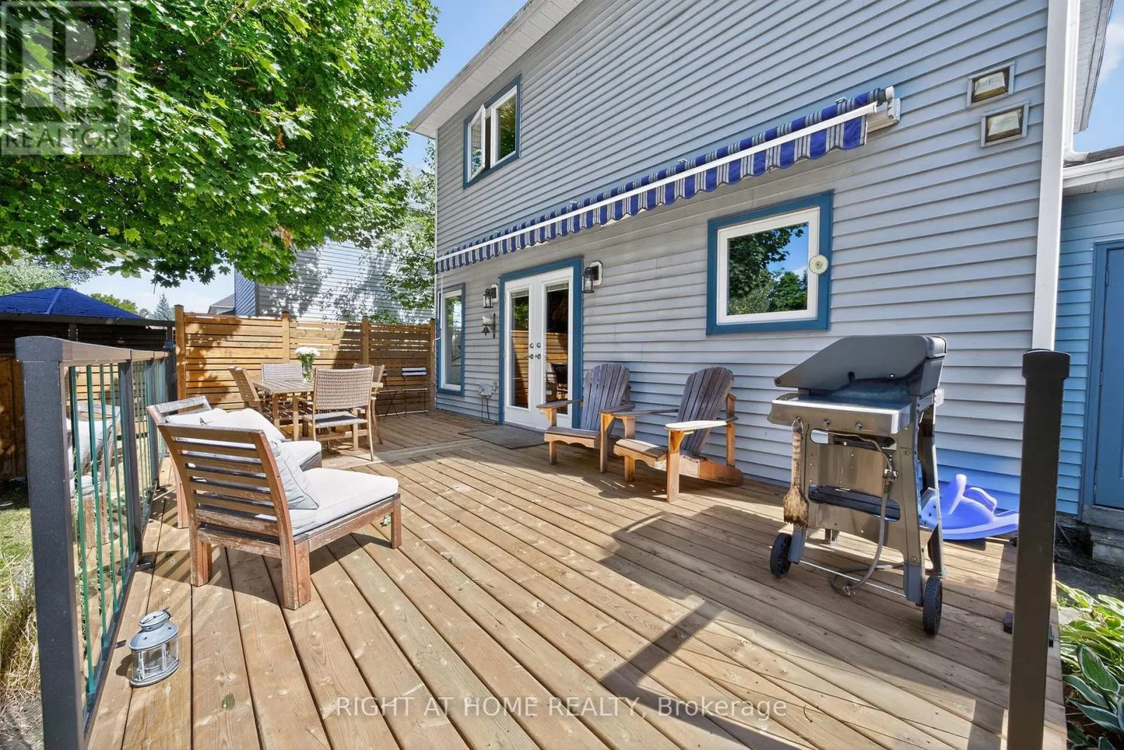 1012 LINDEN STREET