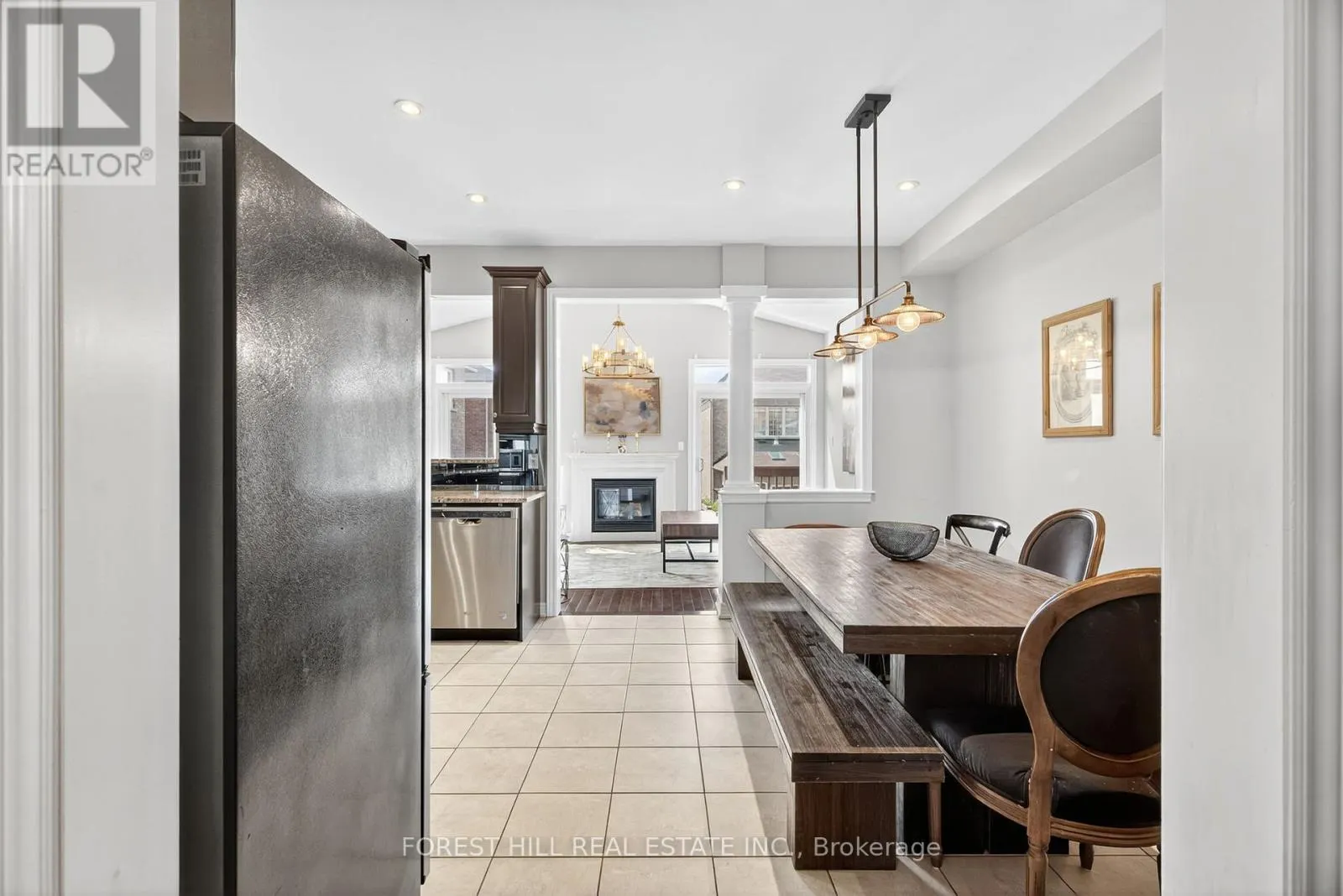 9 ROBERT GREEN CRESCENT
