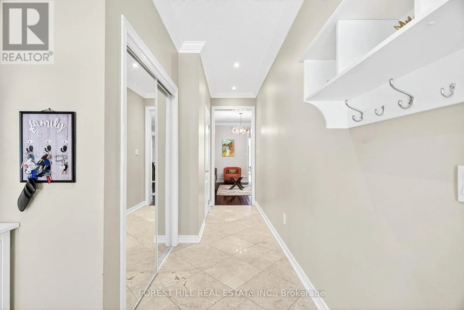 9 ROBERT GREEN CRESCENT