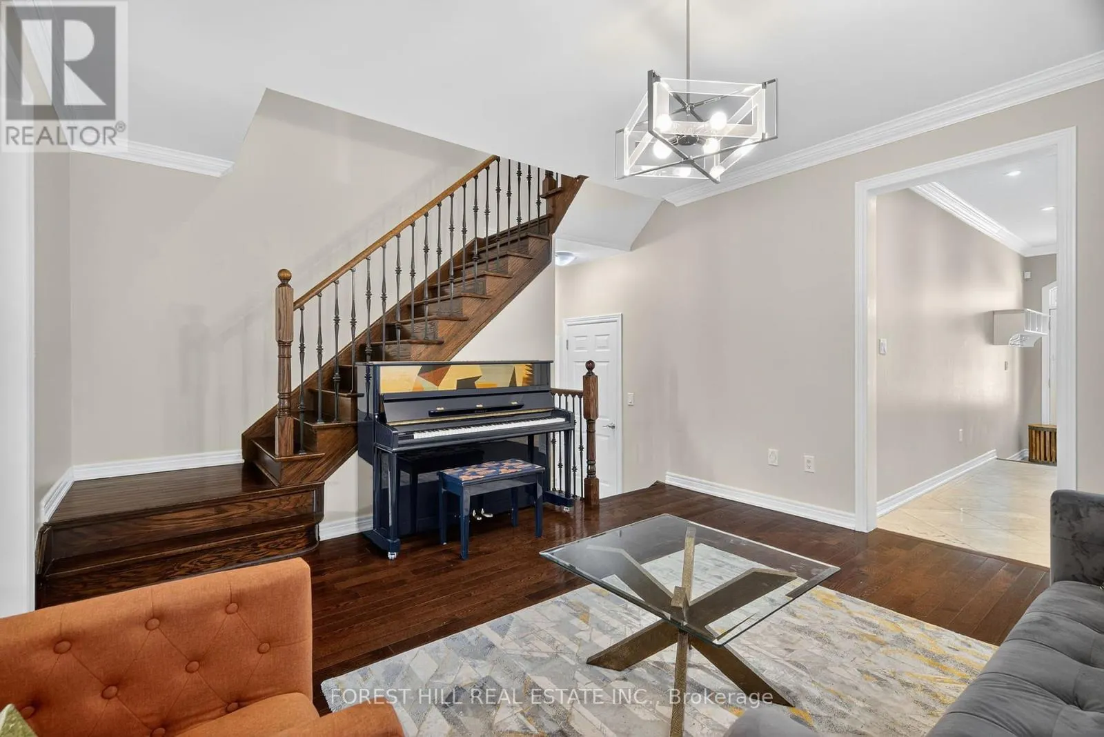 9 ROBERT GREEN CRESCENT