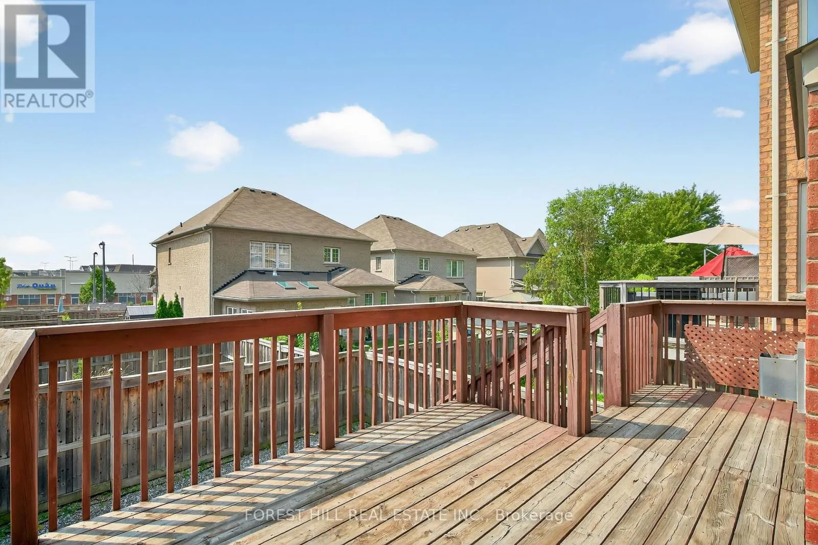 9 ROBERT GREEN CRESCENT