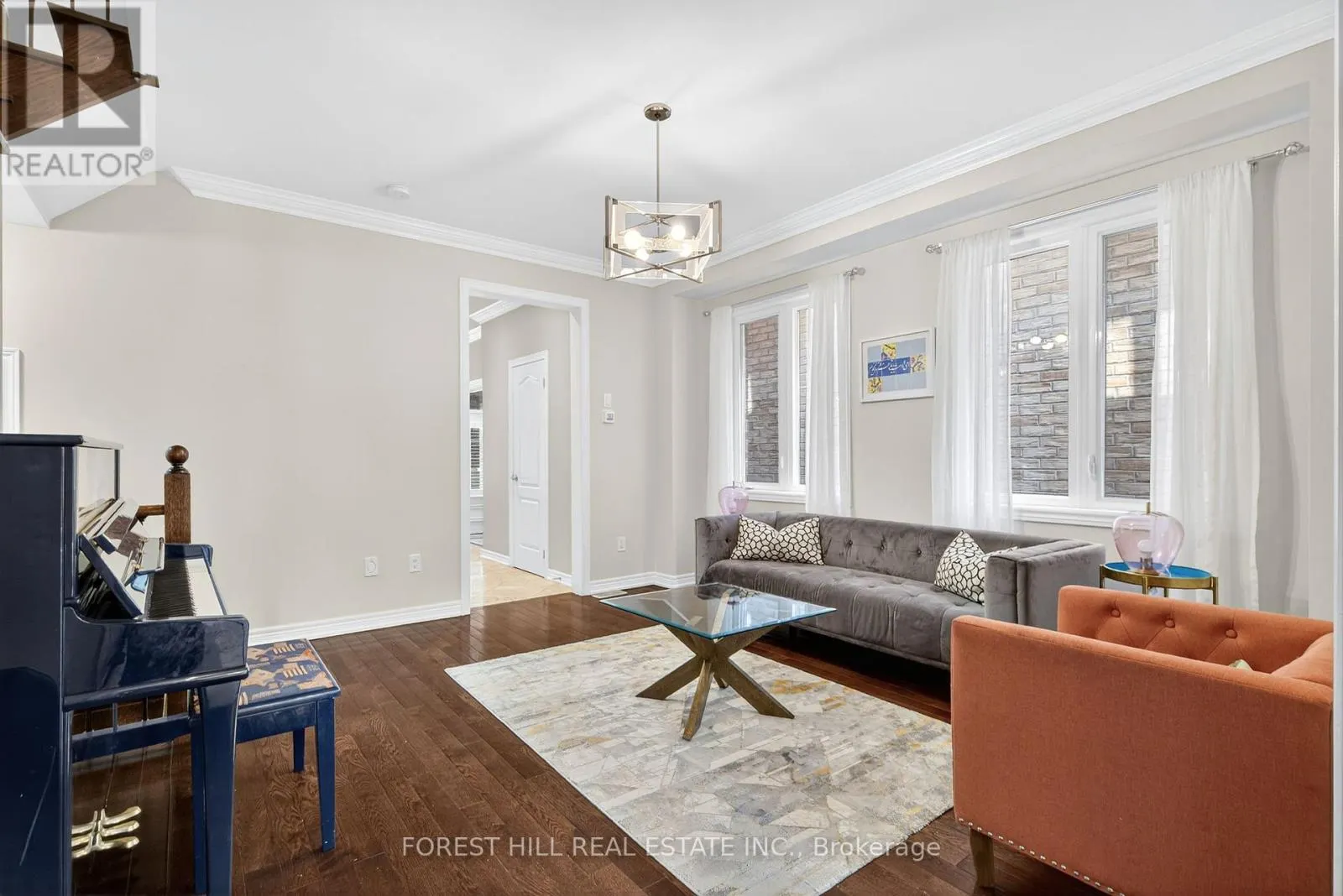 9 ROBERT GREEN CRESCENT