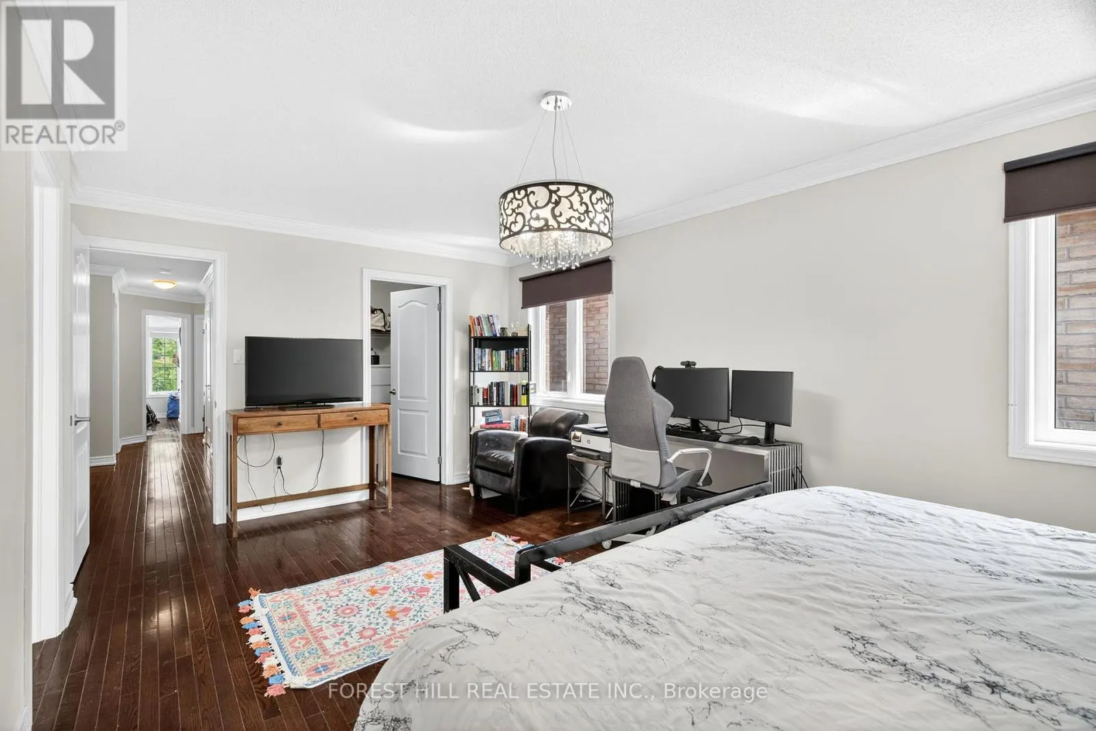 9 ROBERT GREEN CRESCENT