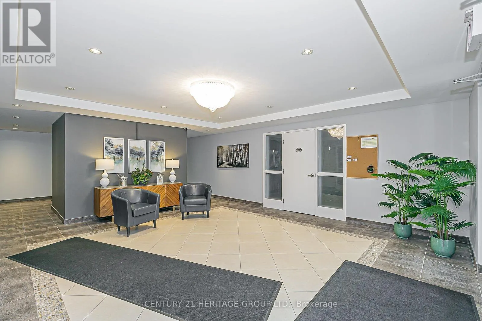 202 - 10 ASHTON ROAD