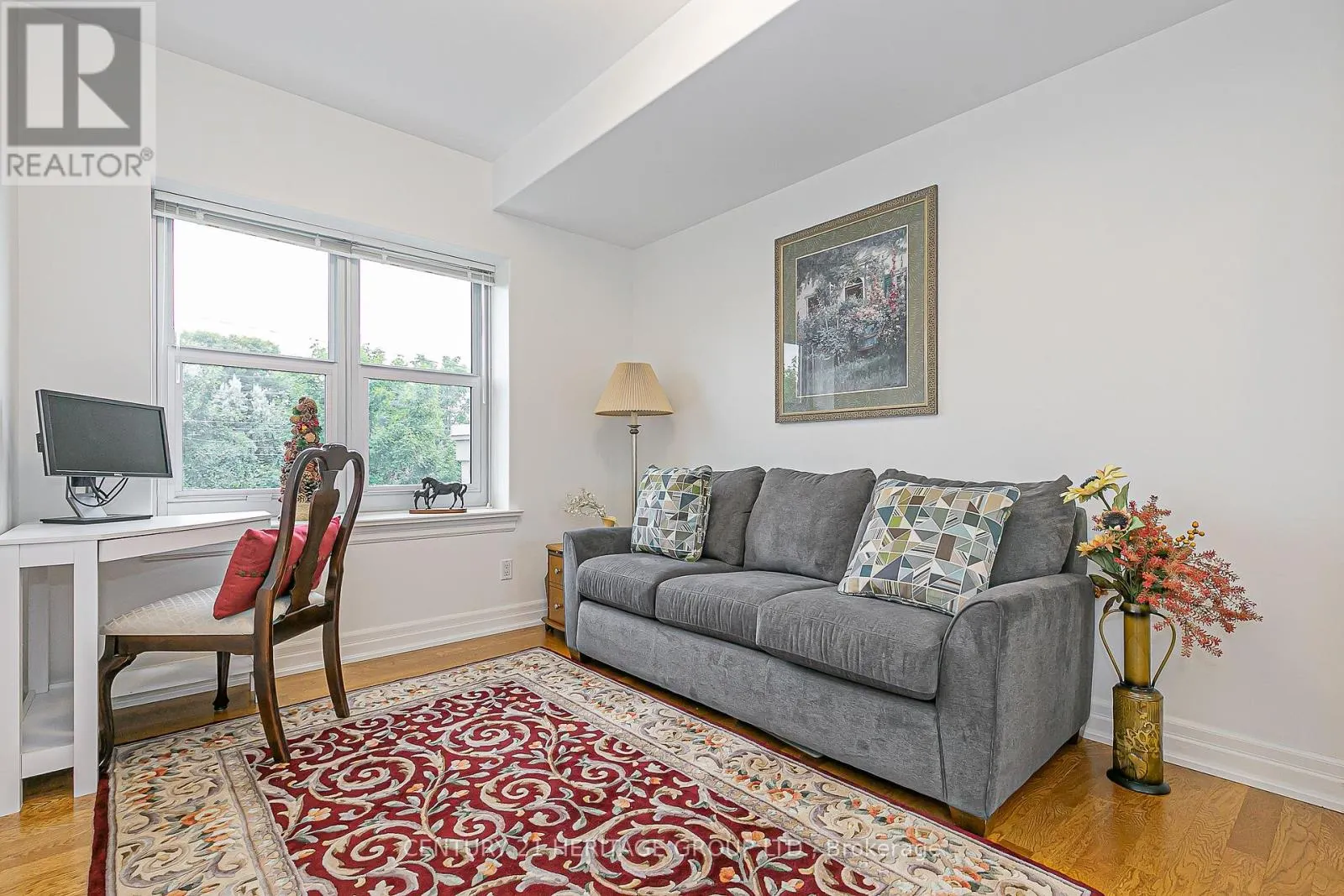 202 - 10 ASHTON ROAD