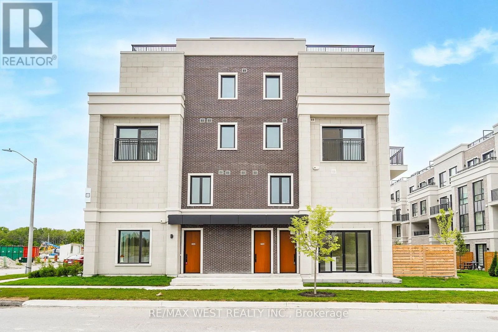 B103 - 65 SAIGON DRIVE