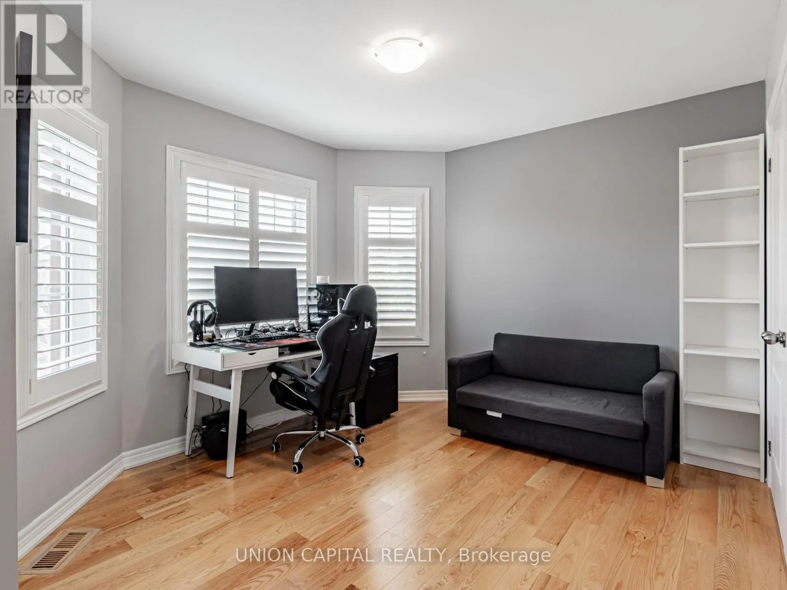 32 DESJARDIN DRIVE