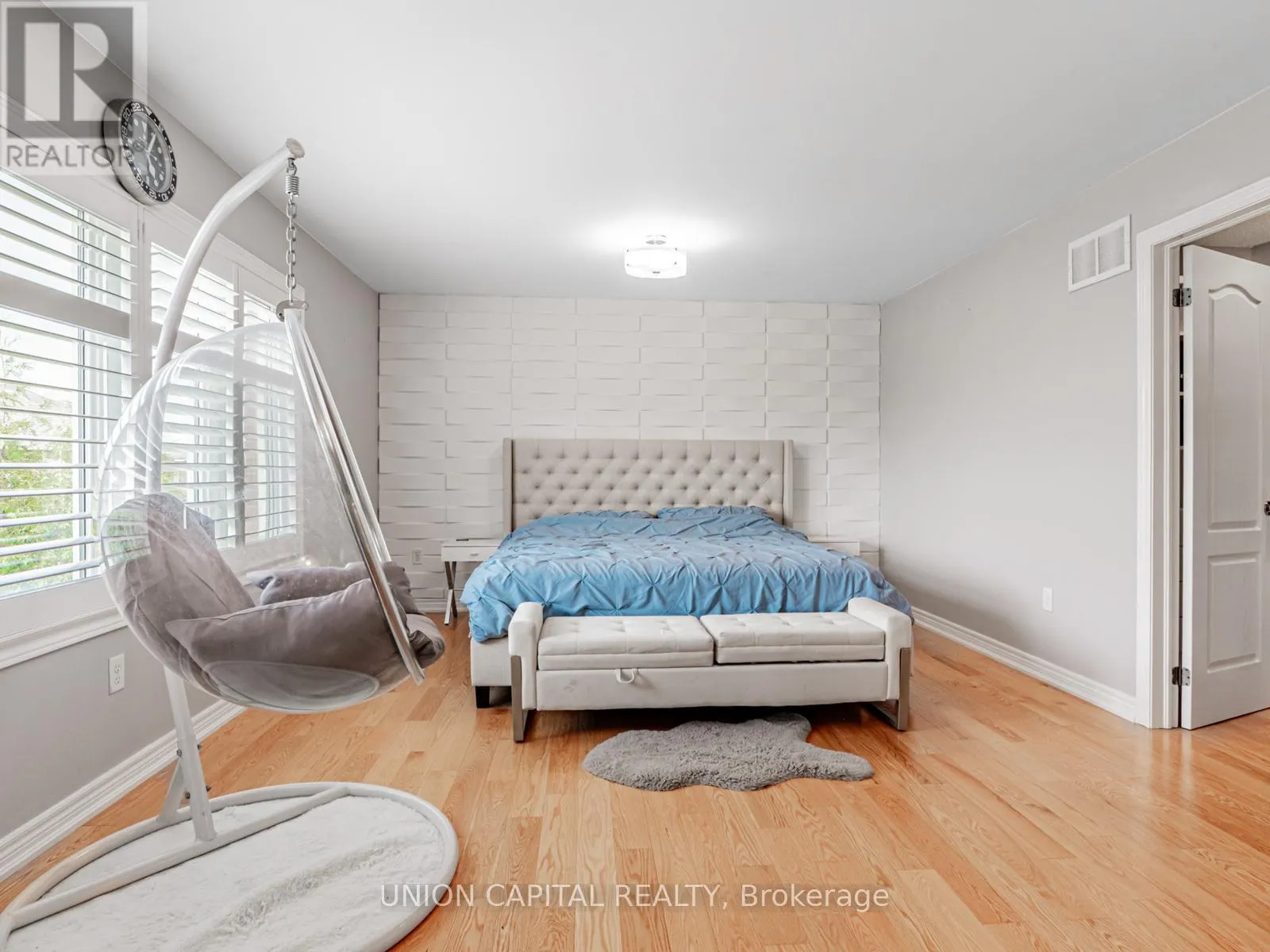32 DESJARDIN DRIVE