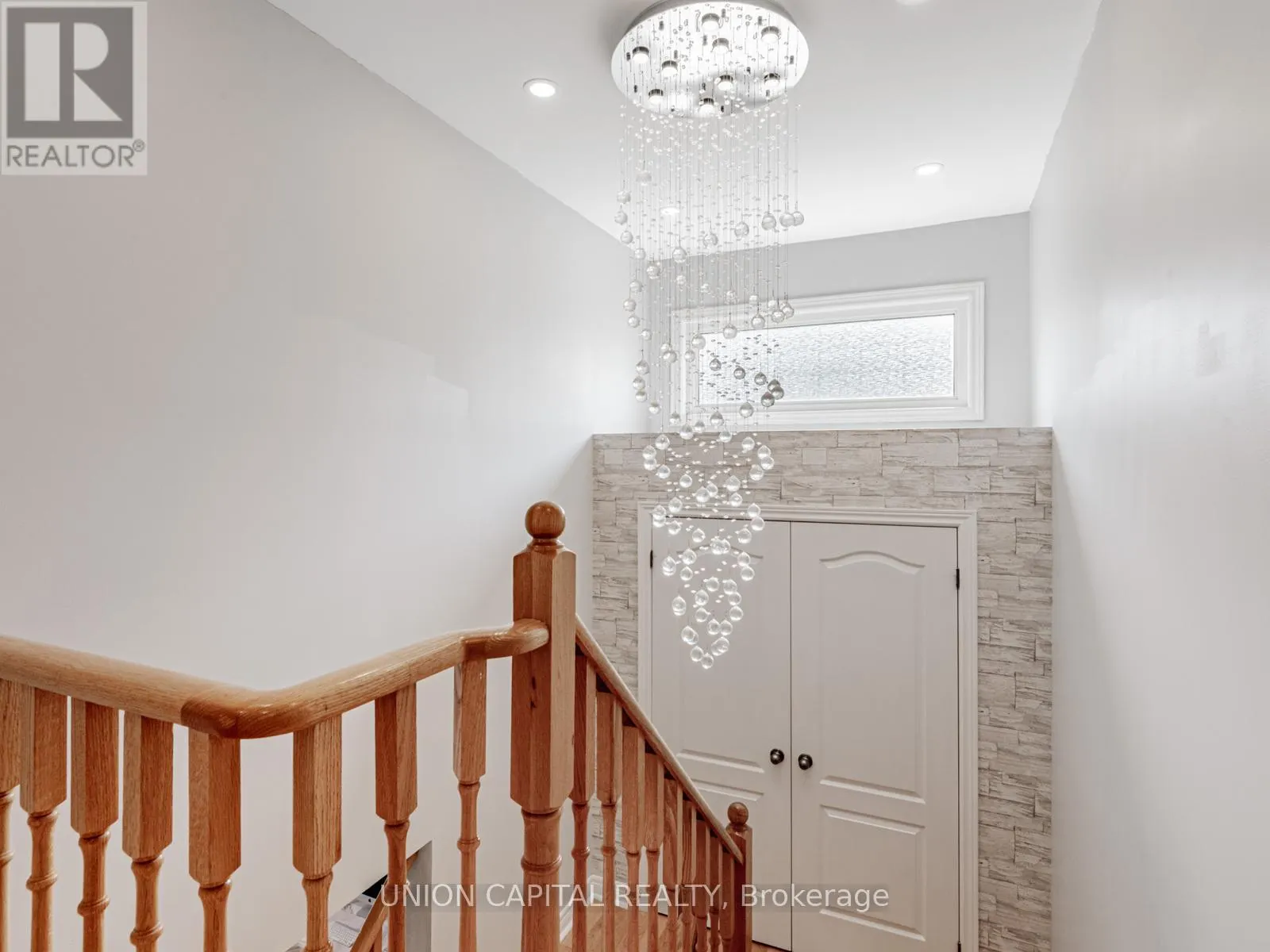 32 DESJARDIN DRIVE