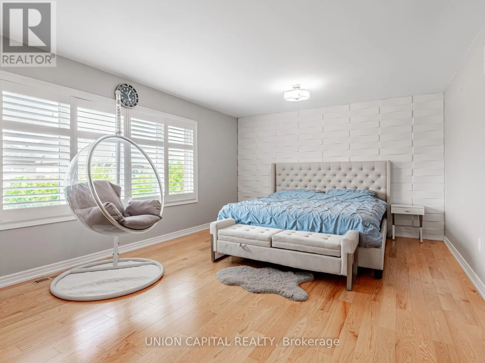 32 DESJARDIN DRIVE
