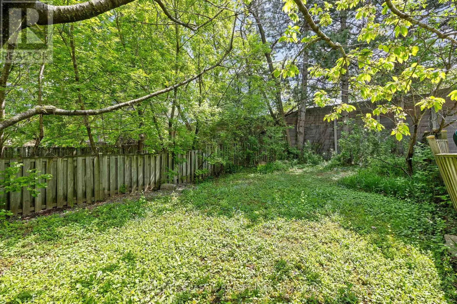 93 NORTH MEADOW CRESCENT