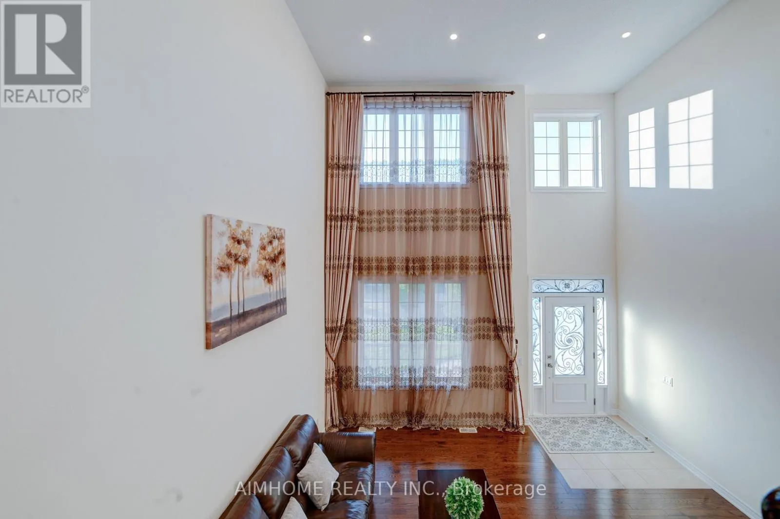 28 COUNTRYWIDE COURT