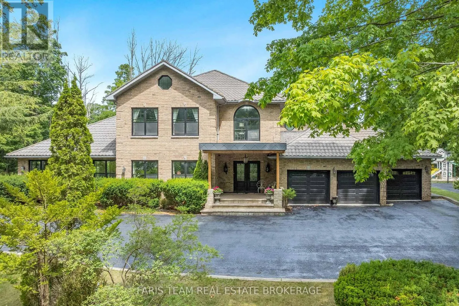 1826 QUANTZ CRESCENT