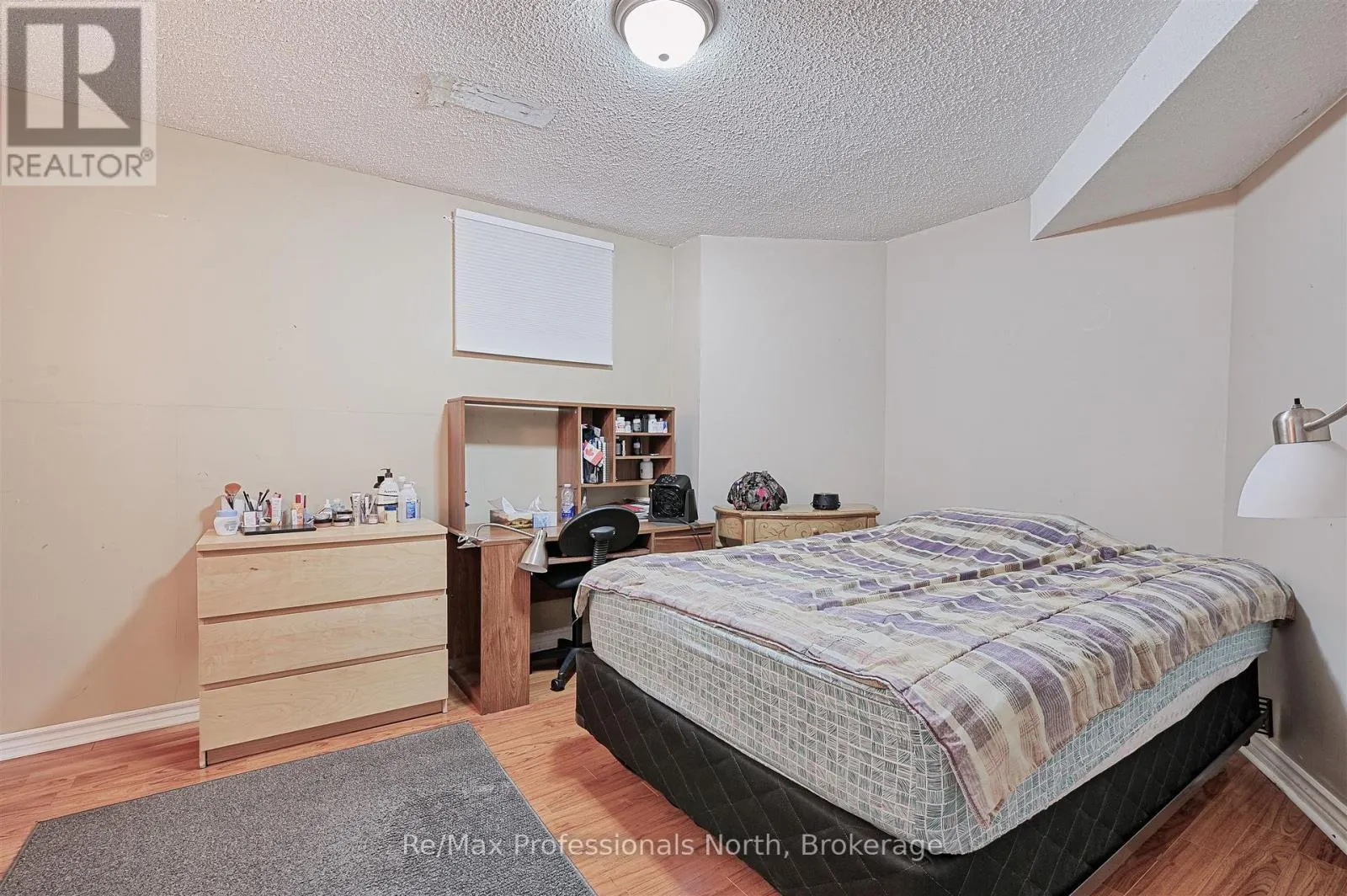 8 ELMSLEY DRIVE E