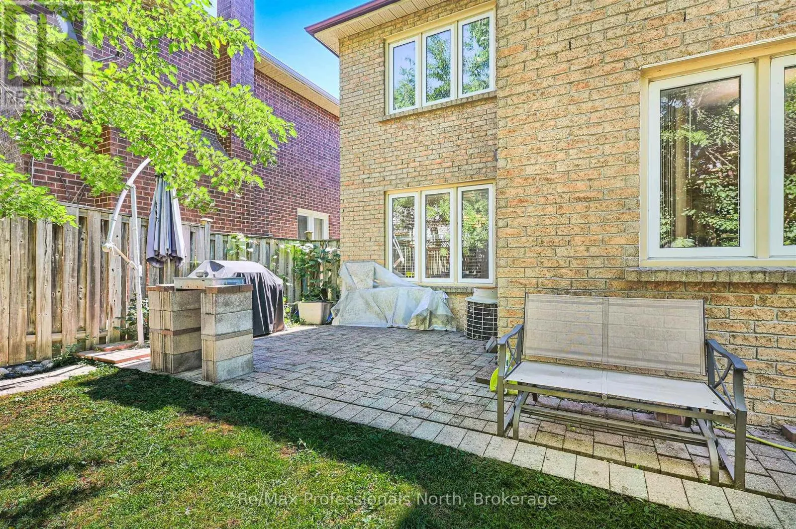 8 ELMSLEY DRIVE E