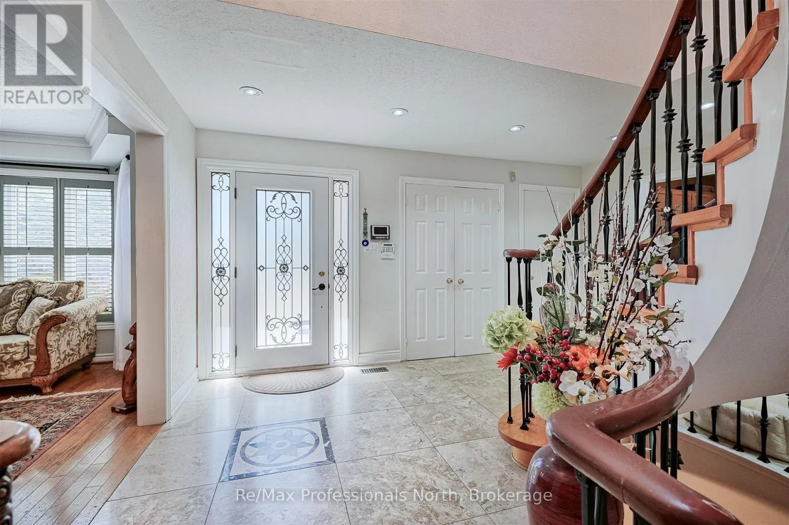 8 ELMSLEY DRIVE E
