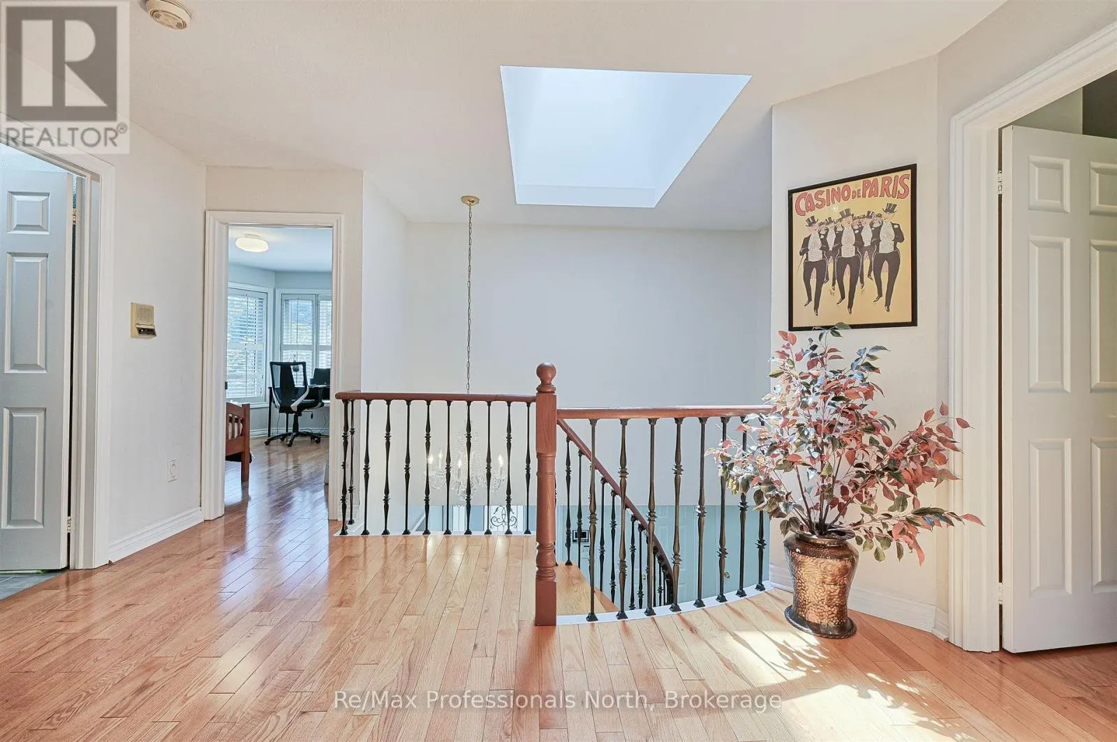 8 ELMSLEY DRIVE E
